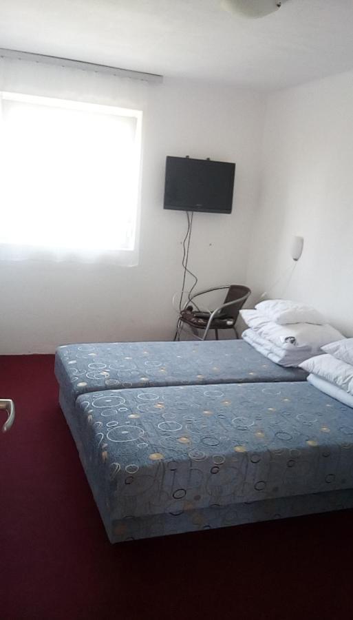 Vizparti Apartmanok Szántód المظهر الخارجي الصورة